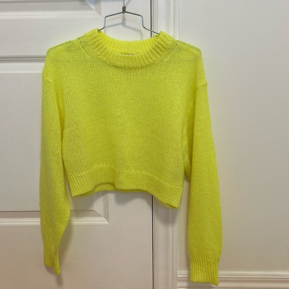 TNA Utica sweater xs